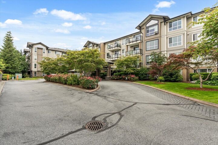 32729 Garibaldi Drive 208 — photo 1