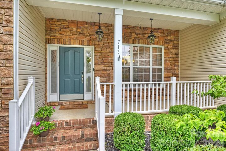 Property Photo:  713 Trailhead Lane  SC 29708 