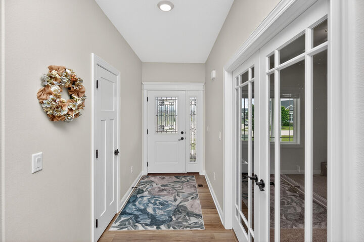 Property Photo: 4405 Everest Circle IA 50014