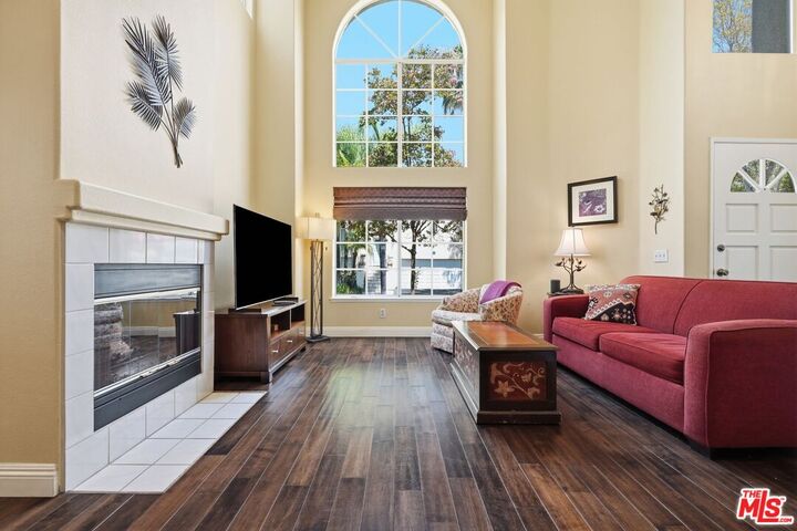 Property Photo: 22112 Sun Ranch Ct CA 91311