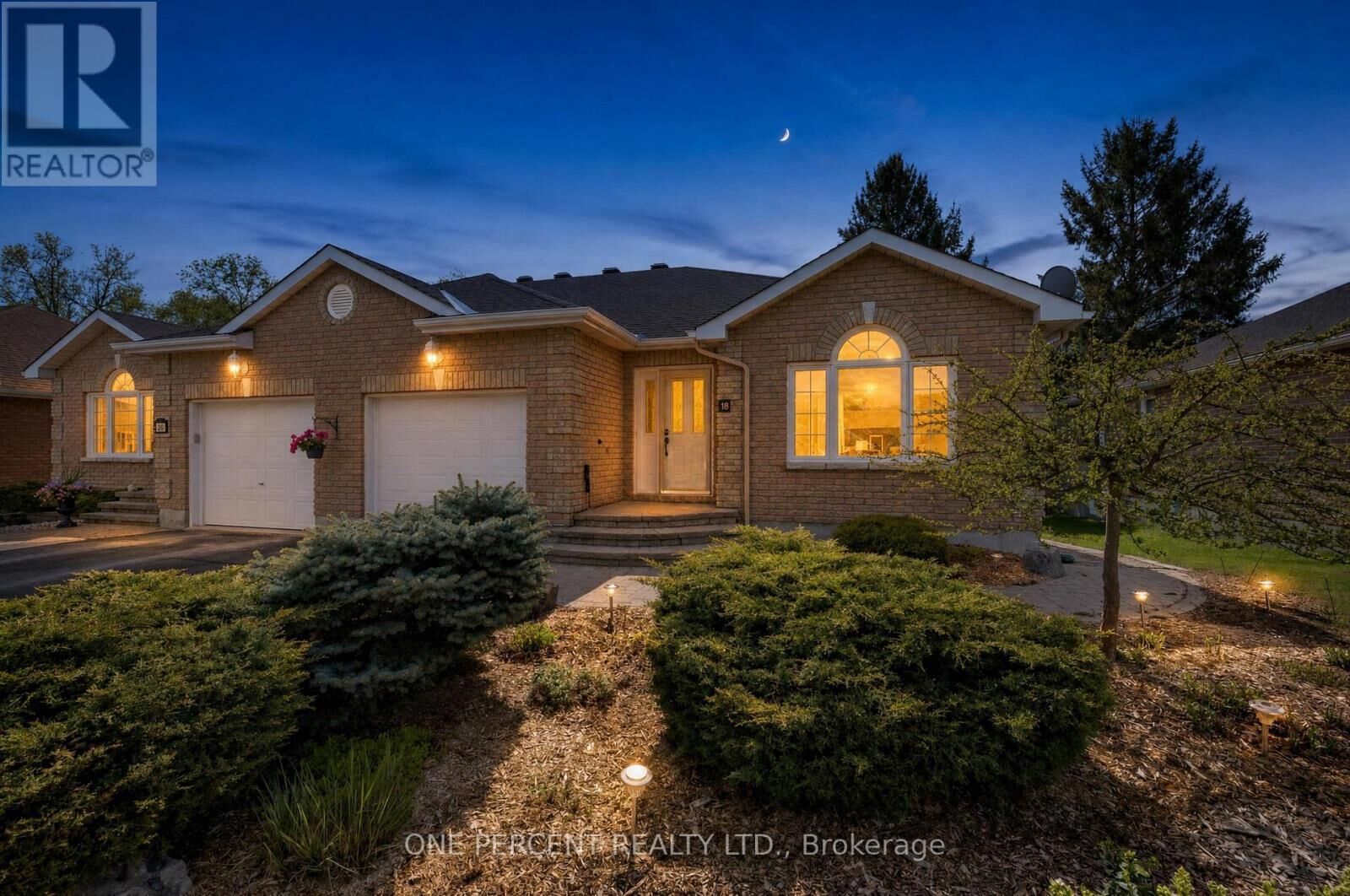 Property Photo: 18 Dr Gordon Crescent ON K0G 1J0