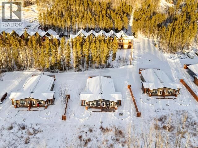 Property Photo:  31 Takhini Meadows Drive  YT Y1A 7A2 