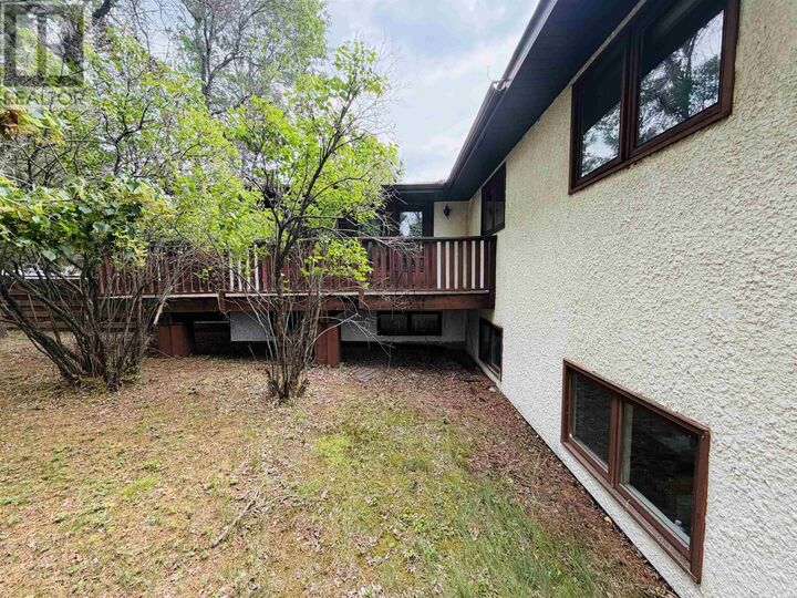 Property Photo:  239 Memorial Ave  ON P8N 2M6 