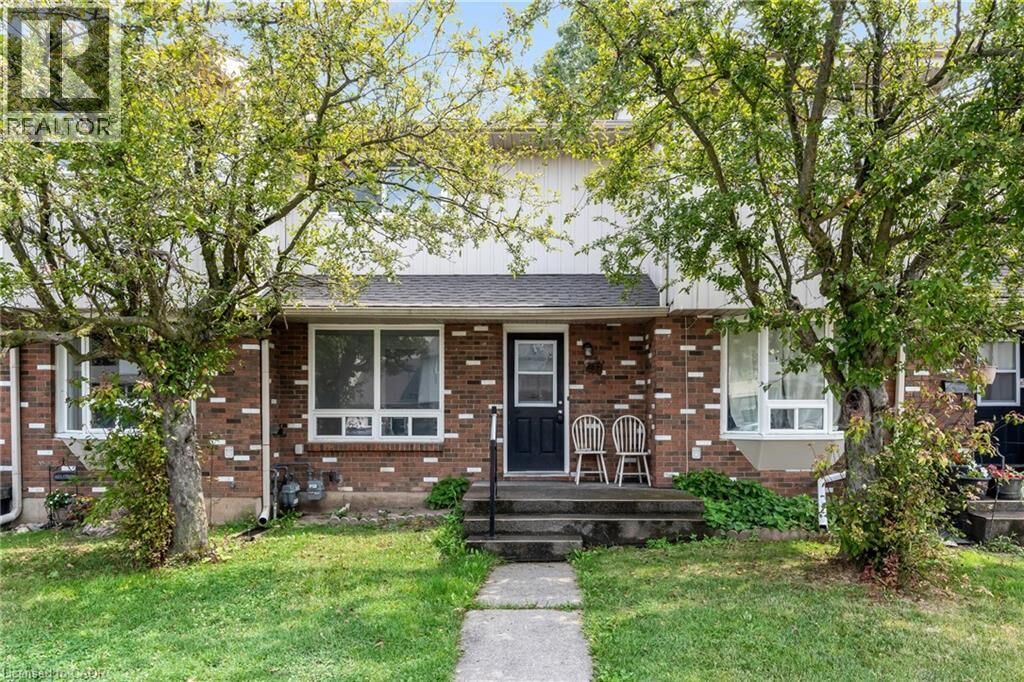 Property Photo: 100 Brownleigh Avenue 284 ON L3B 5V8
