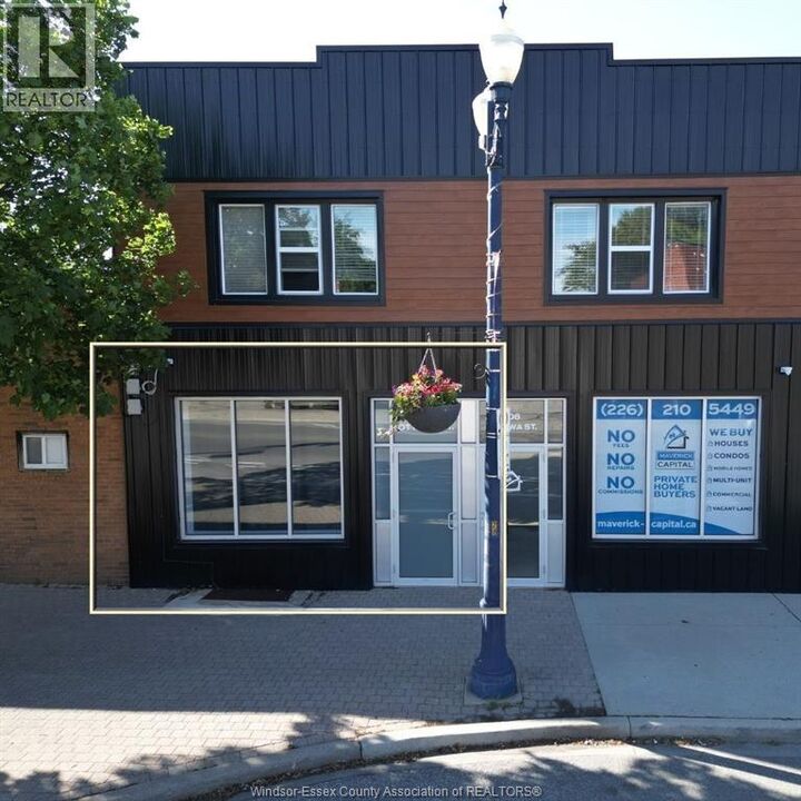 Property Photo:  806 Ottawa Street Main  ON N8X 2C6 