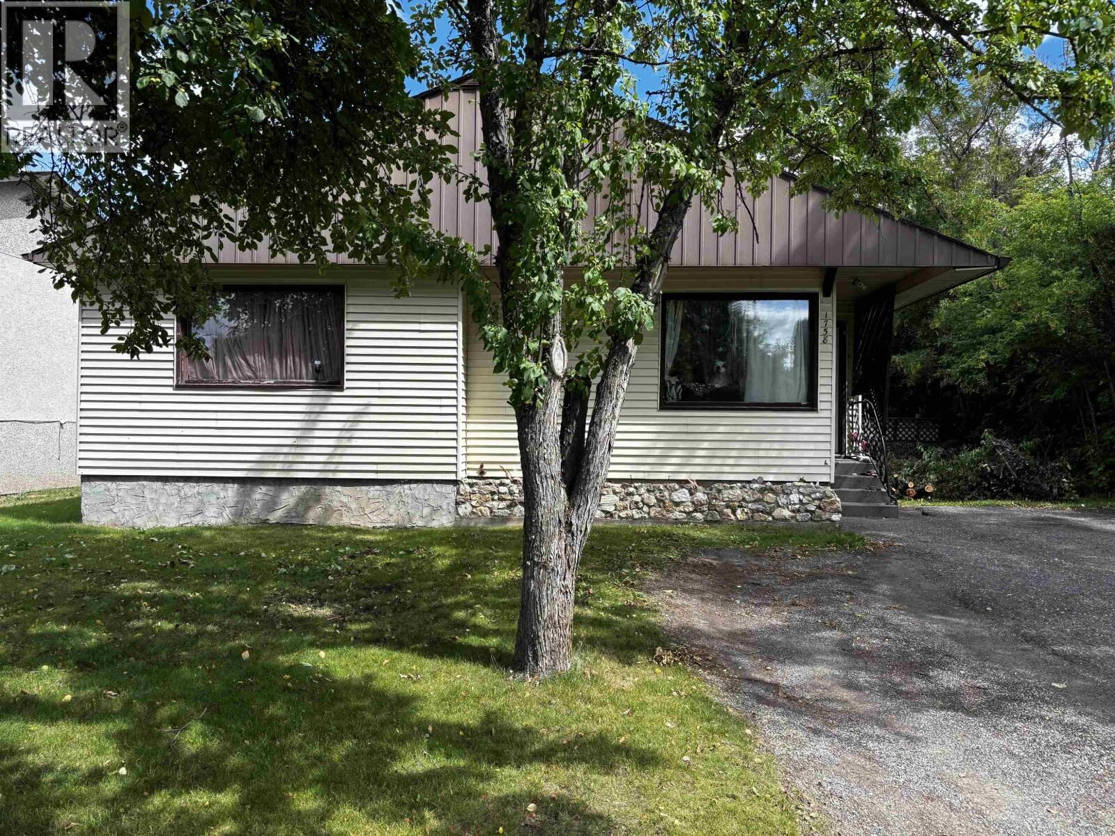 Property Photo: 1758 Kenwood Street BC V2L 1S5