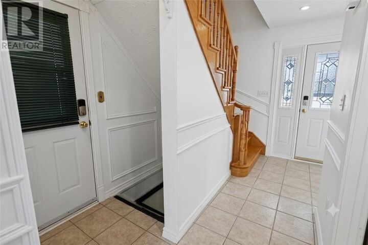 Property Photo: 29 Caroline Court ON P3A 4H2