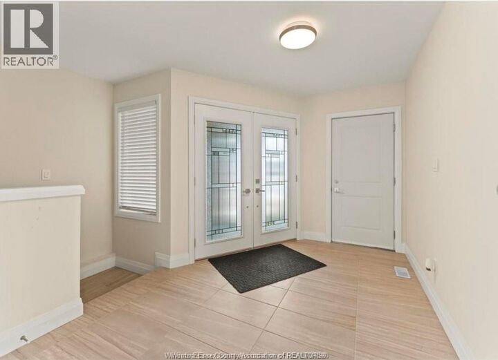Property Photo:  3505 Hallee Crescent  ON N8W 0B2 
