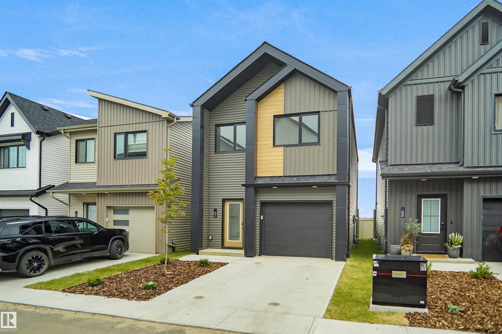 Property Photo:  1430 Aster Way NW 28  AB T6T 2X5 