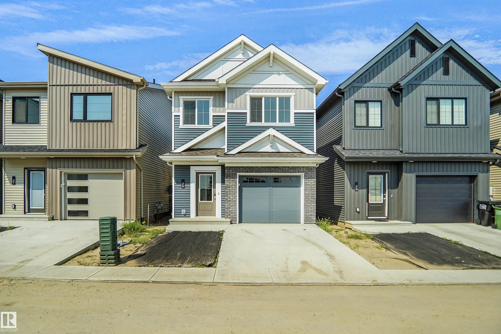 Property Photo: 1430 Aster Way NW 28 AB T6T 2X5