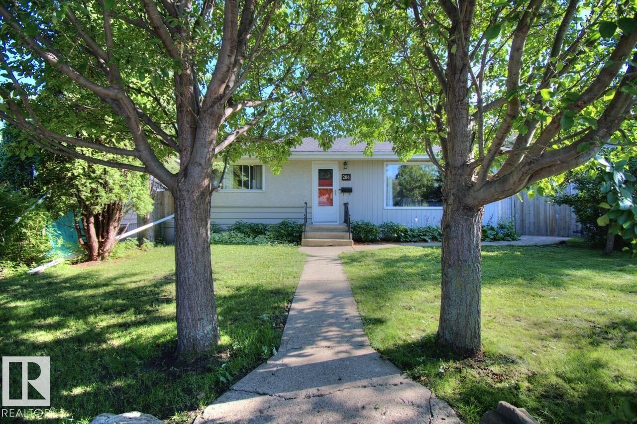 Property Photo: 204 Mohr Avenue AB T7X 2J4