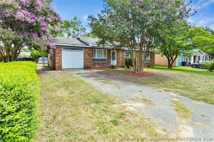 Property Photo: 1705 Grandview Drive NC 28314