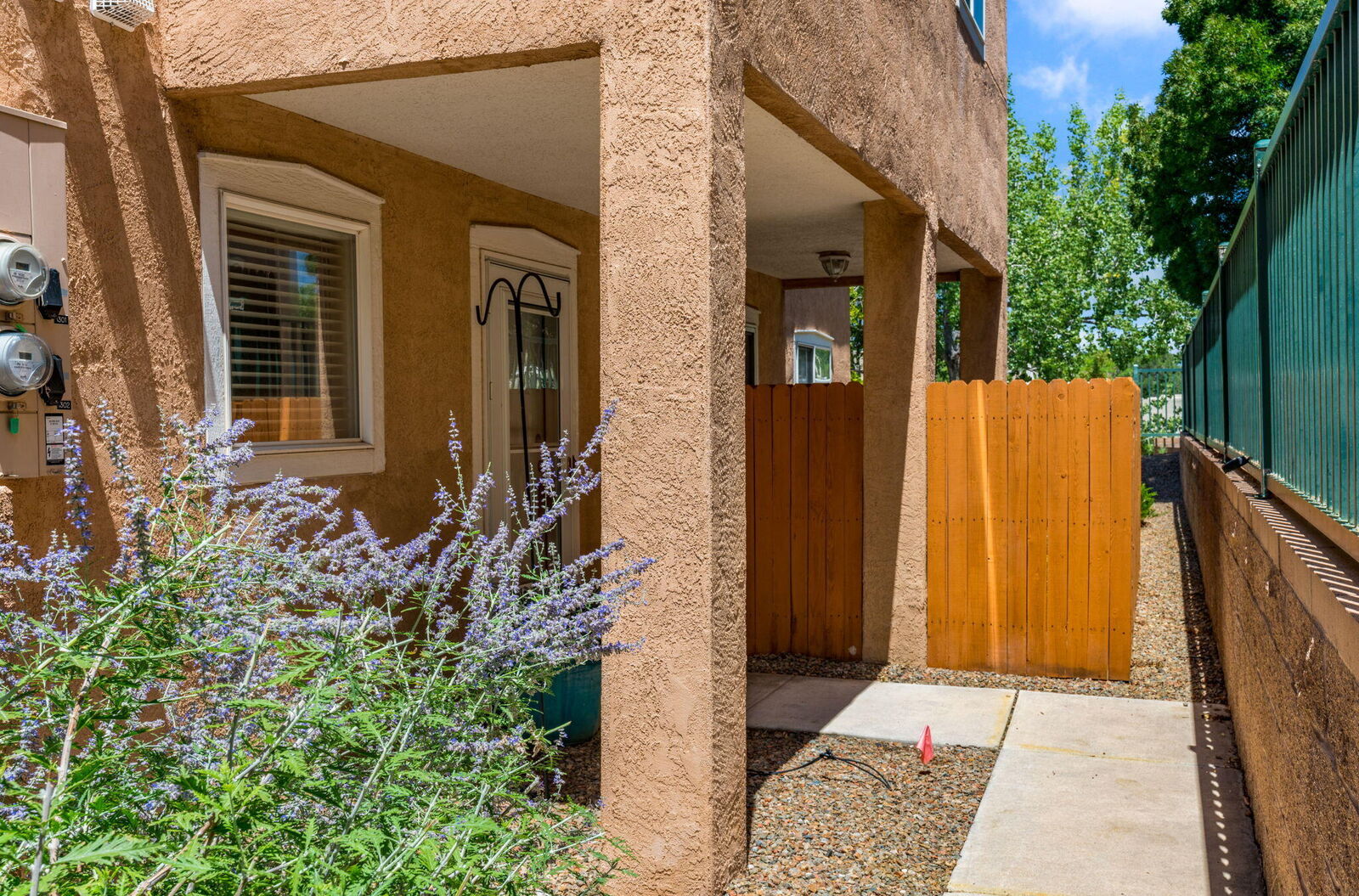 Property Photo:  4701 Morris Street NE Apt 1303  NM 87111 