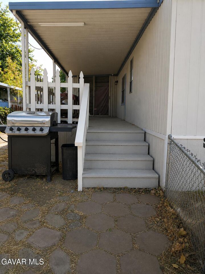 Property Photo: 43850 20th Street Spc 116 CA 93535