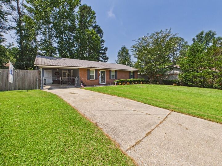 Property Photo:  1408 Parsons Court  GA 31904 