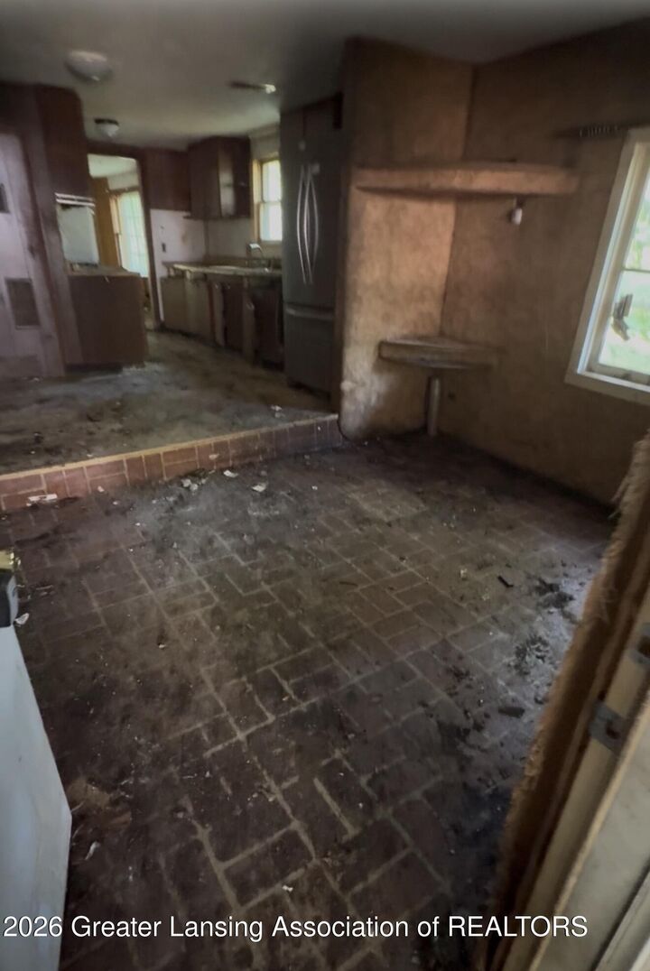 Property Photo: 154 Oliverda Drive MI 49089