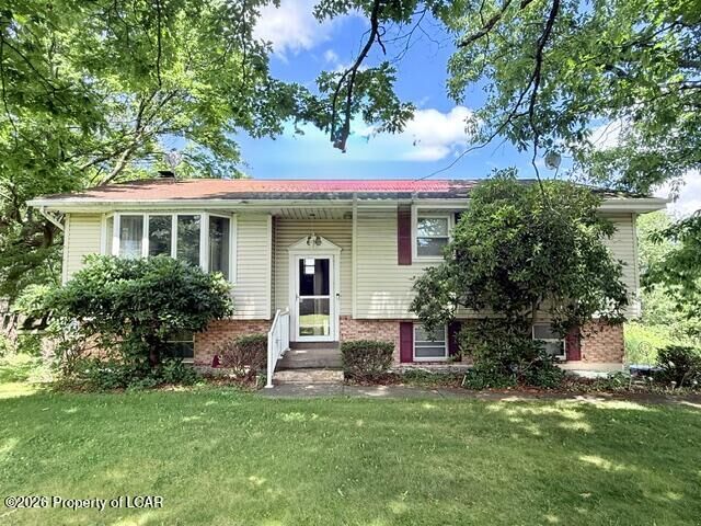 Property Photo:  30 Mountain Top Court  PA 18202 