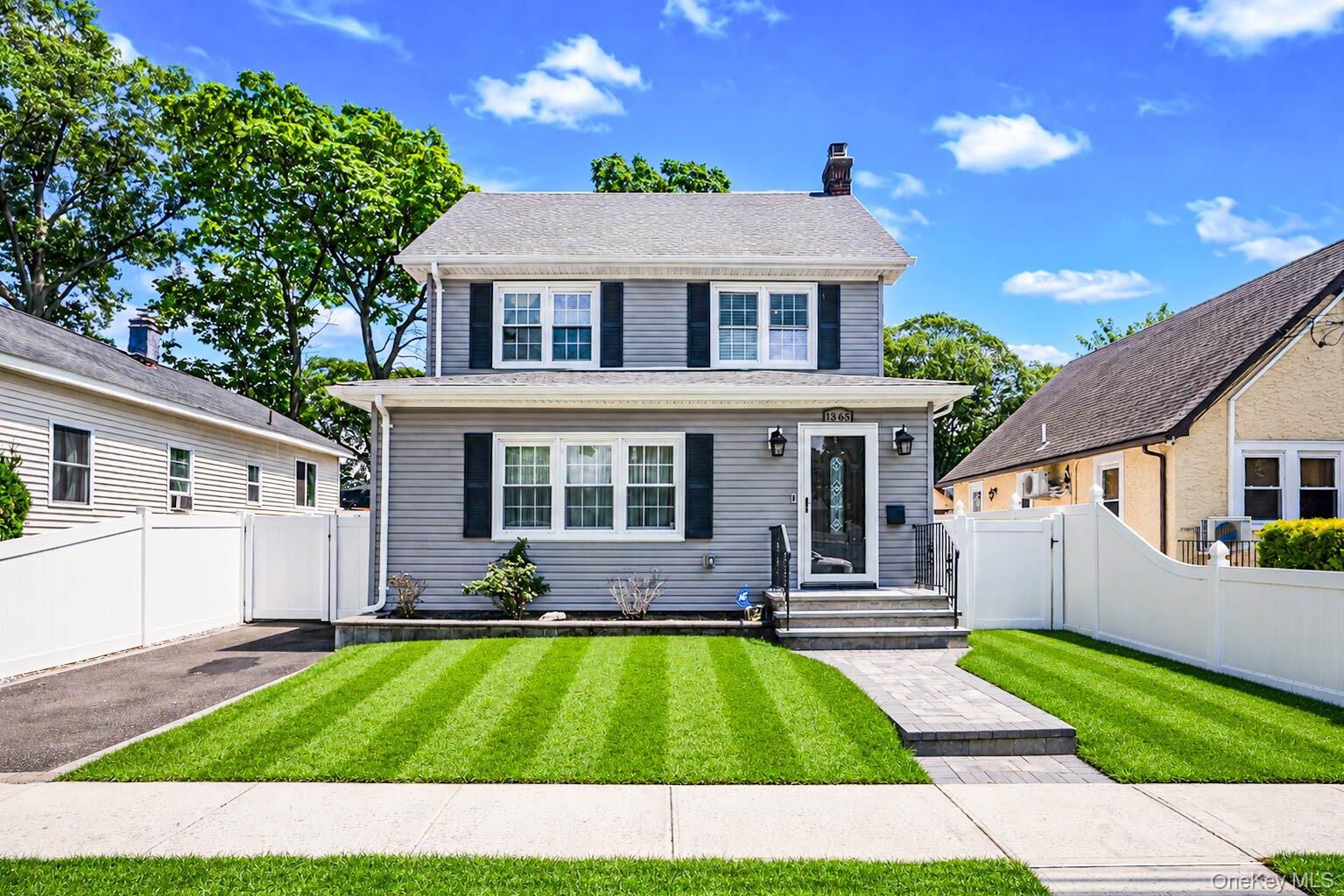 Property Photo:  1365 Langdon Boulevard  NY 11570 