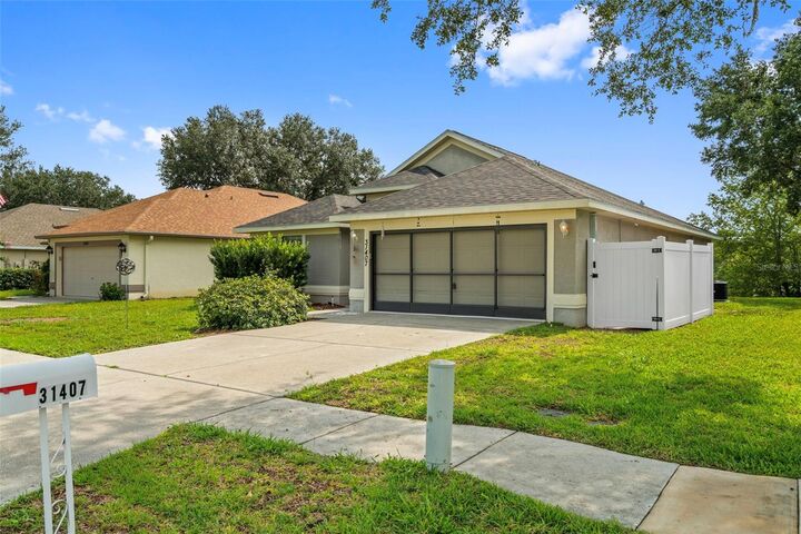 Property Photo: 31407 Satinleaf Run FL 34602