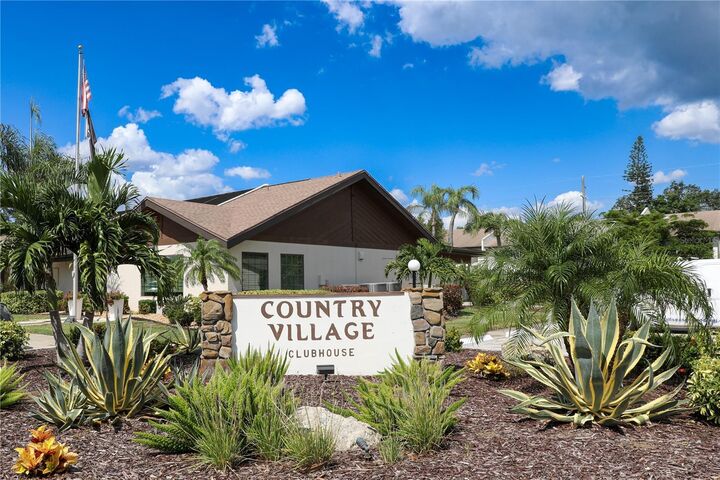 Property Photo: 2760 71st Street Court W 2760 FL 34209