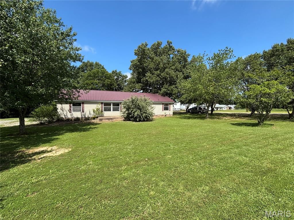 Property Photo:  10813 County Road 657  MO 63841 