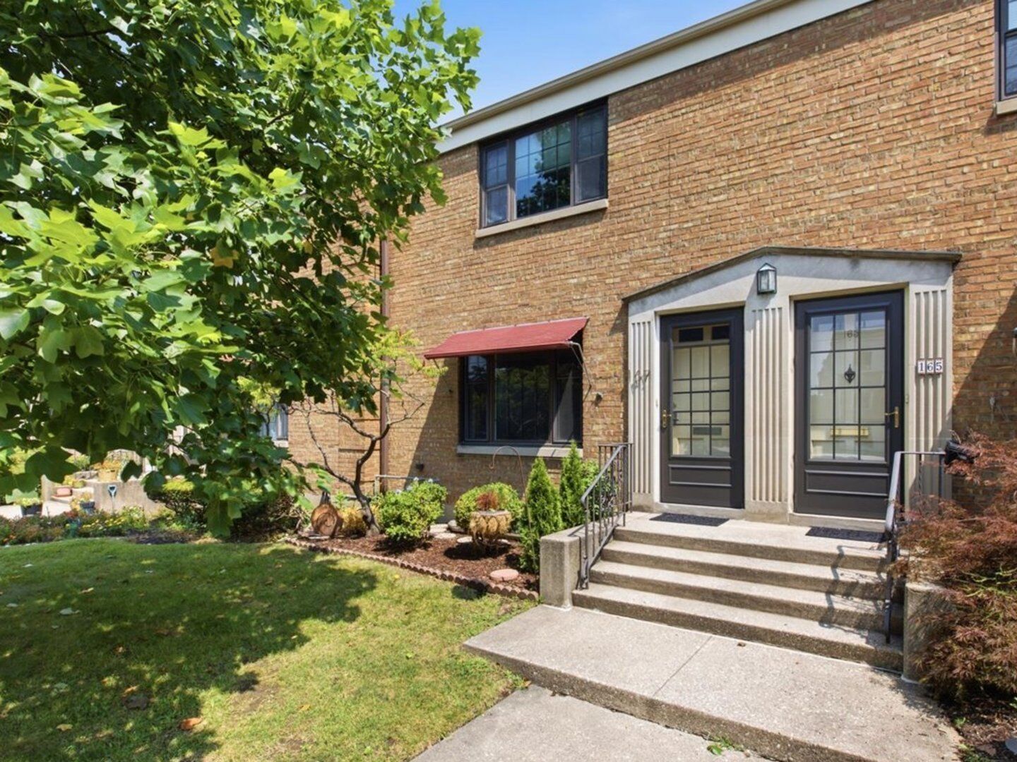 Property Photo: 167 Fellows Court 167 IL 60126