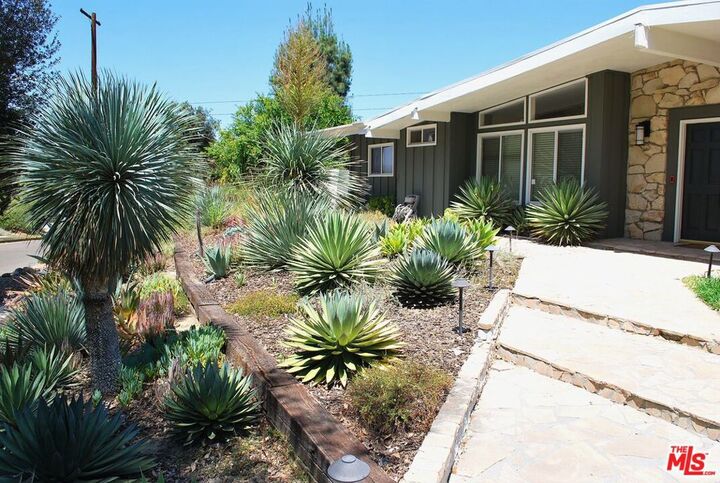 Property Photo:  4228 Manson Avenue  CA 91364 