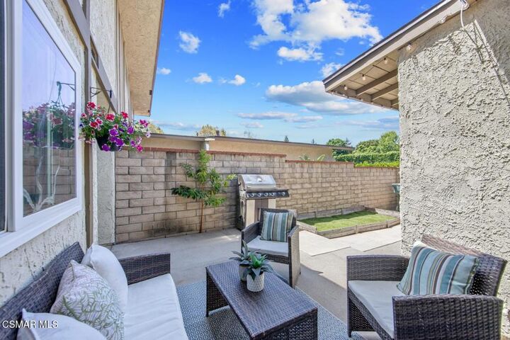 Property Photo: 477 Baja Court CA 93010