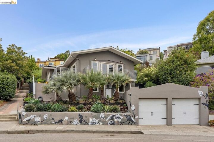 Property Photo: 5224 Golden Gate Ave CA 94618