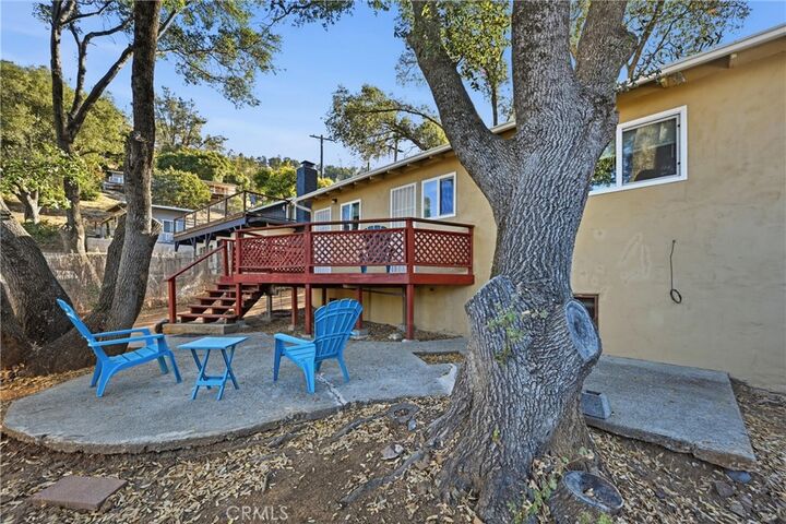 Property Photo:  2705 Oakhurst Avenue  CA 95422 