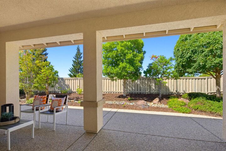 Property Photo:  1882 Cliff Swallow Lane  CA 95648 