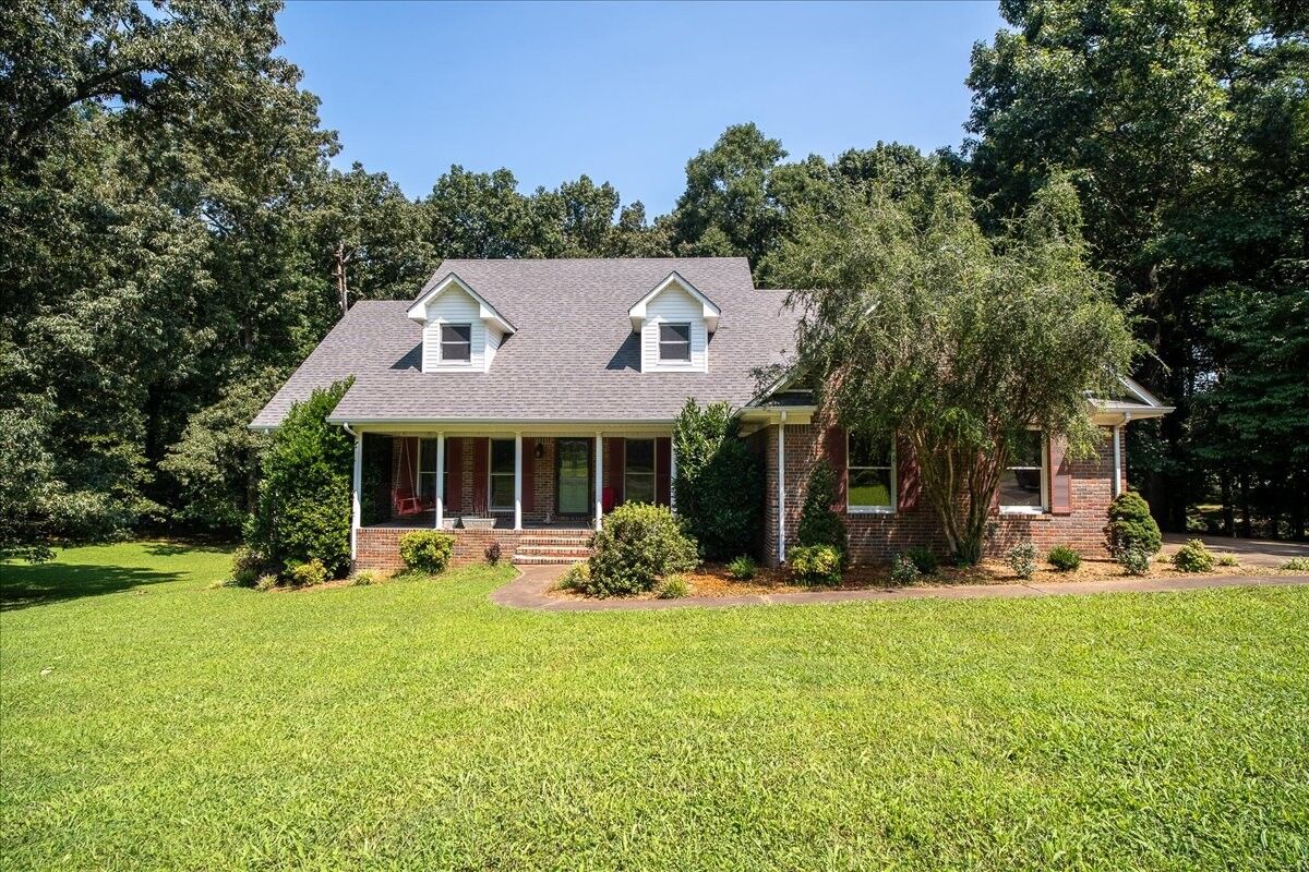 Property Photo:  11 Ashley Ct  TN 38464 