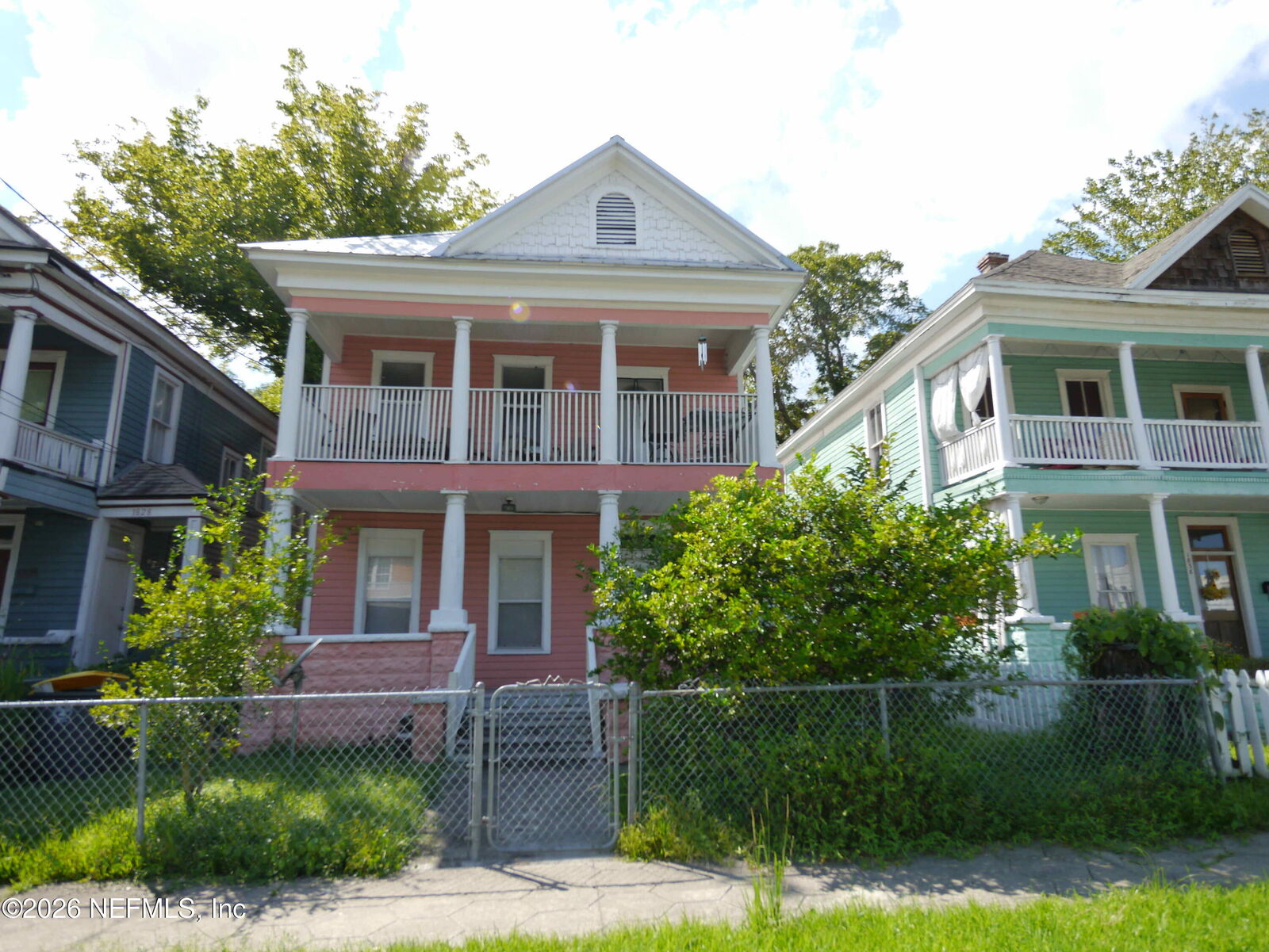 Property Photo:  1832 Walnut Street  FL 32206 
