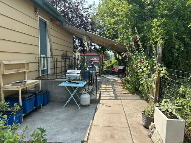 Property Photo: 410 S Fee Street MT 59601