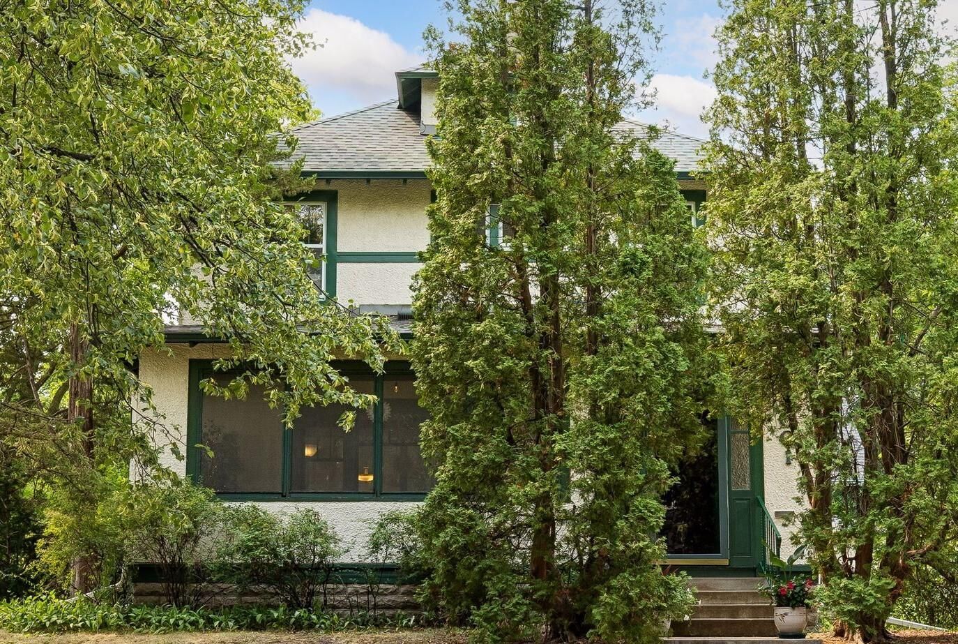 Property Photo: 3001 W 47th Street MN 55410