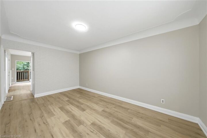 Property Photo:  81 Cambridge Avenue  ON L8H 1T7 