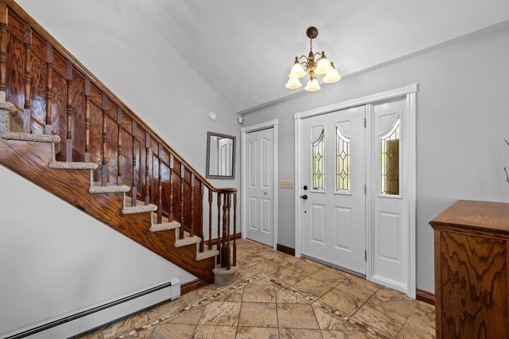 Property Photo:  9 Ash Drive  PE C1A 9A4 