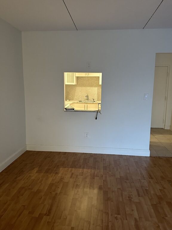Property Photo: 50-56 Broadlawn Park 202 MA 02467