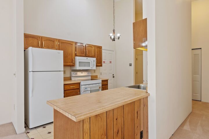 Property Photo: 181 Littleton Rd 420 MA 01824
