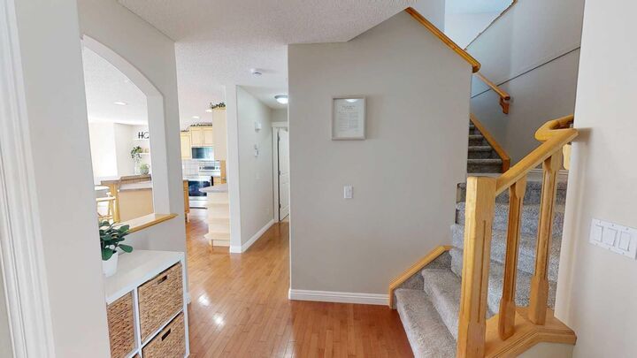 Property Photo: 47 Chapman Circle SE AB T2X 3T8