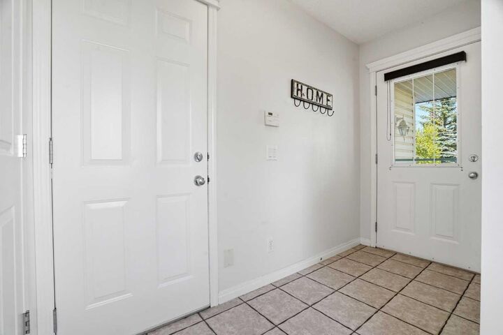 Property Photo: 62 Country Hills Cove NW AB T3K 5G7