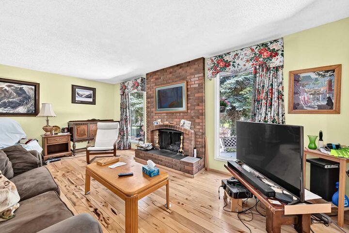 Property Photo: 350 Silver Ridge Crescent NW AB T3B 3T5