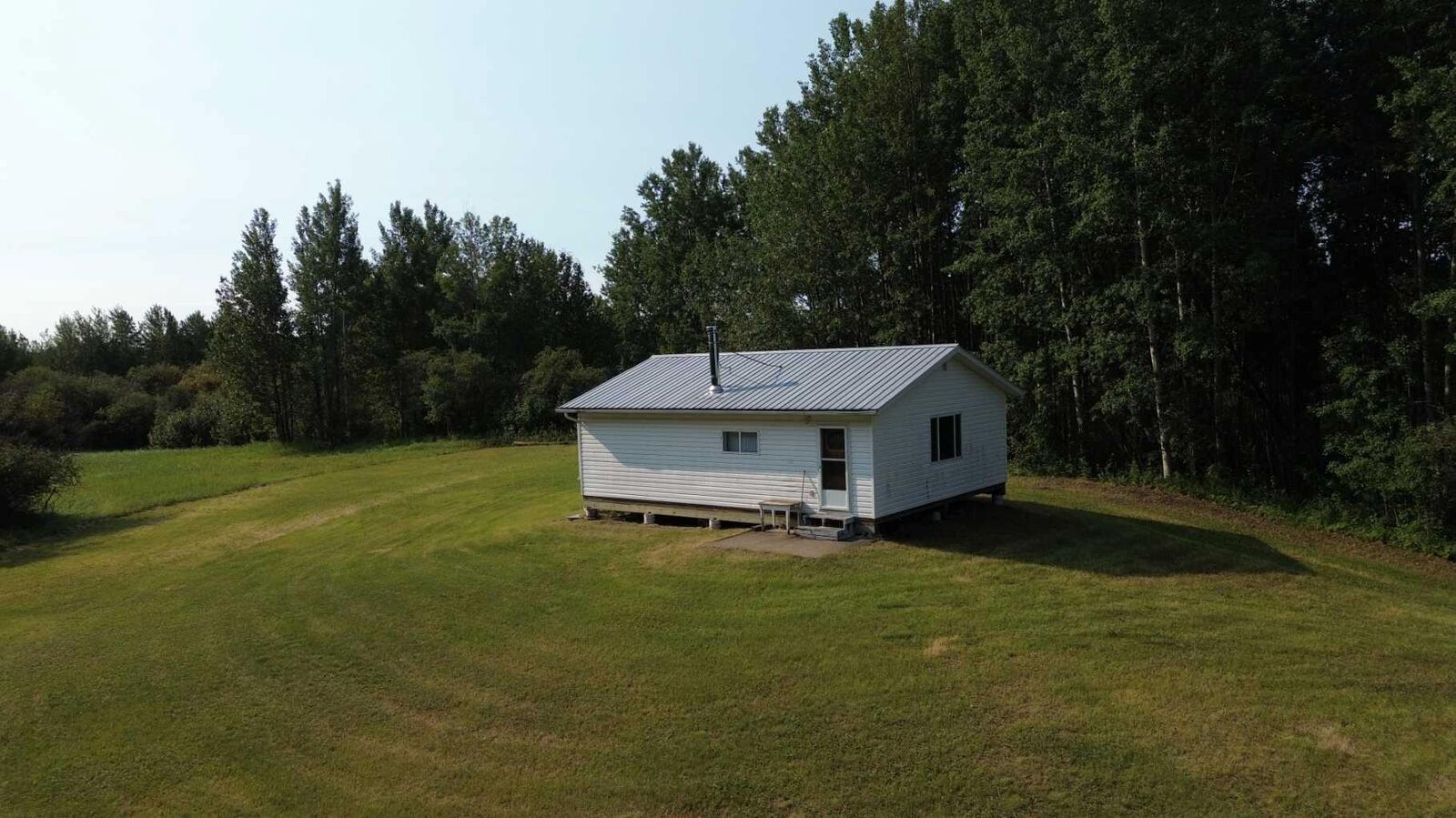 Property Photo:  611015 Rge Rd 91  AB T0G 1M0 