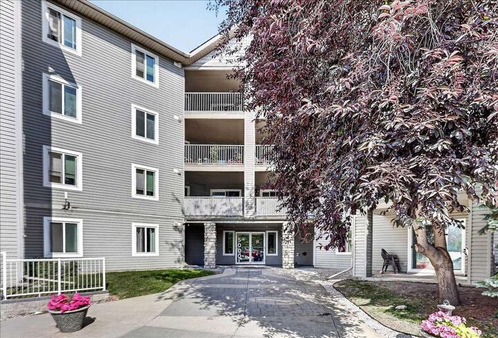 Property Photo:  604 8 Street SW 5308A  AB T4B 2W4 