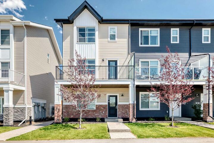 135 Belmont Passage SW 308 — photo 1