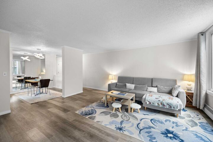 Property Photo:  3727 42 Street NW 203  AB T3A 2W3 