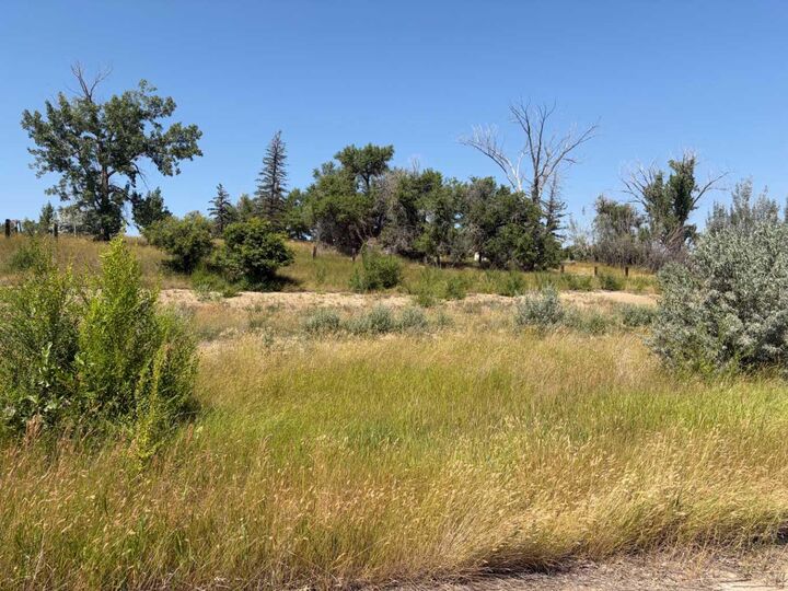 Property Photo: 8 Canyon Creek Drive SW AB T1B 0B2