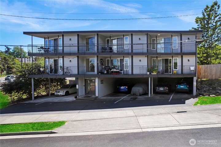 Property Photo: 2701 S Walden Street WA 98144