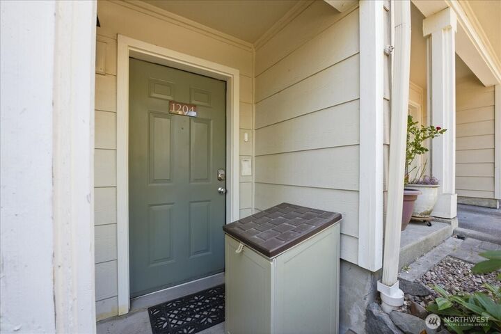 Property Photo: 3116 164th Street SW 1204 WA 98087
