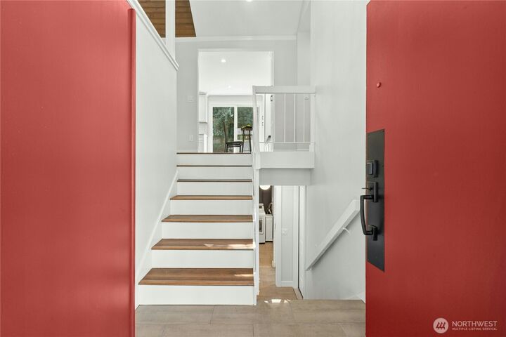 Property Photo:  4643  152nd Place SE  WA 98006 